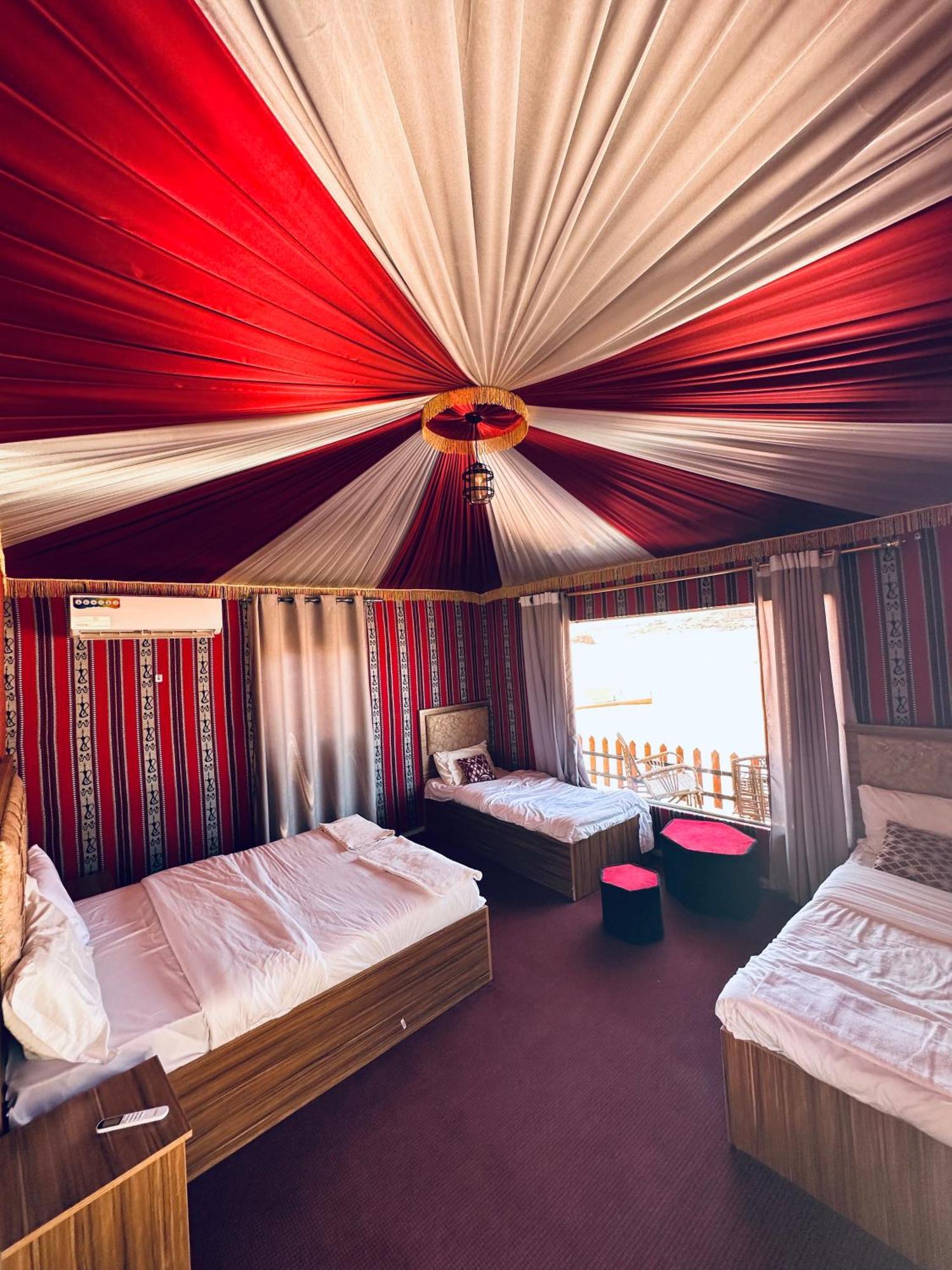 Fabulous Wadi Rum Exterior photo